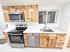 1628 S 500 E, Unit Basement in Bountiful, UT - Building Photo