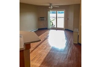 RIVERS EDGE RESIDENCES in Alma, WI - Building Photo - Building Photo