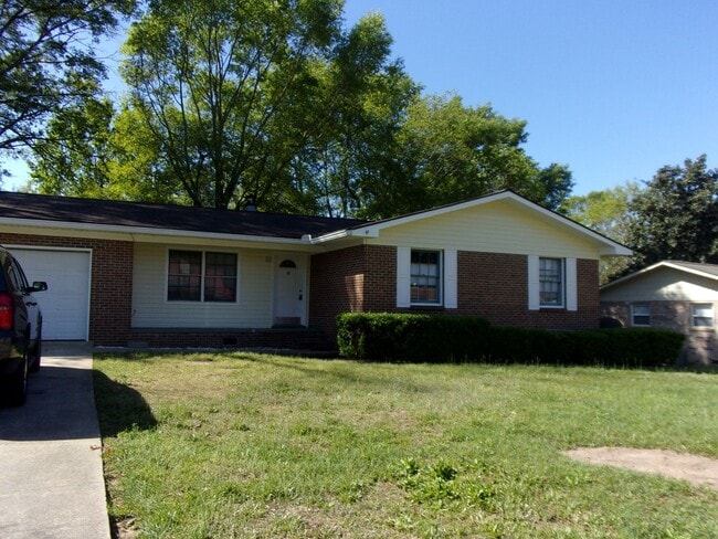 property at 113 Buckridge Ave