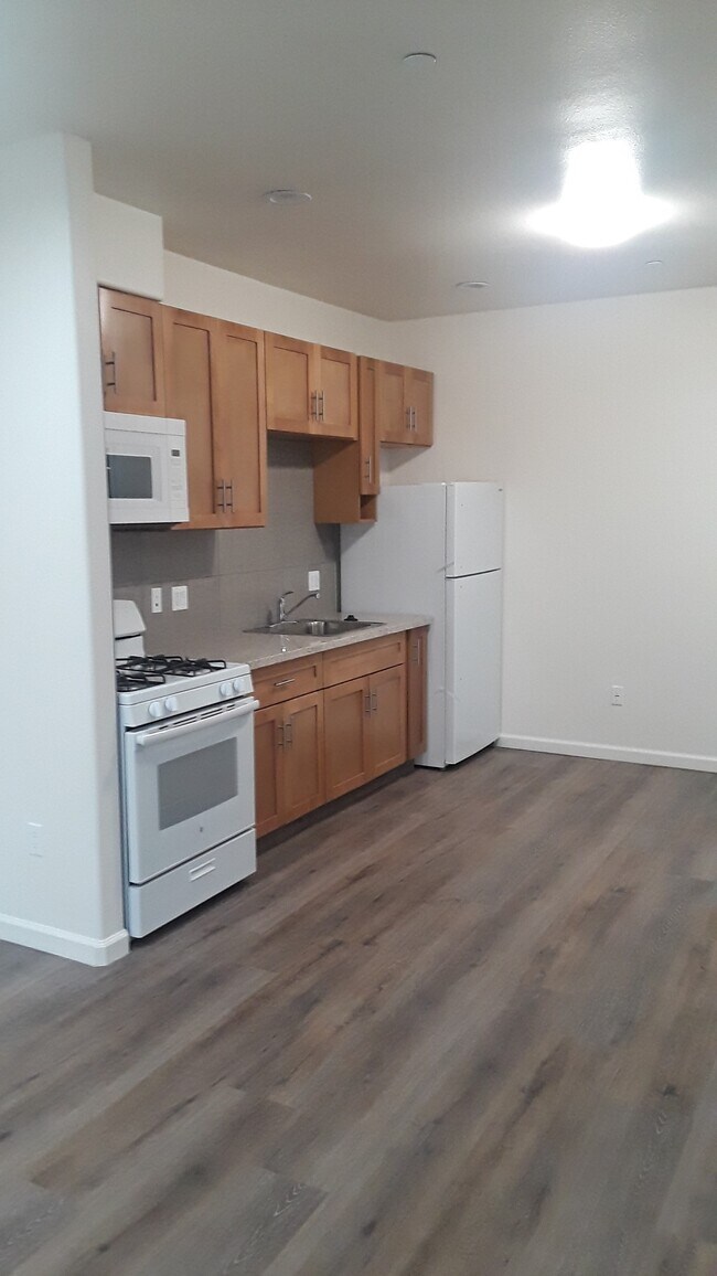 6109 Crenshaw Blvd Apartments and Nearby Los Angeles Apartments For