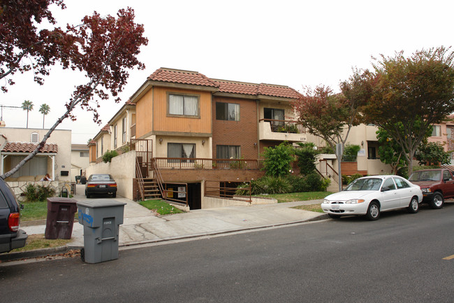 209 E Maple St in Glendale, CA - Foto de edificio - Building Photo