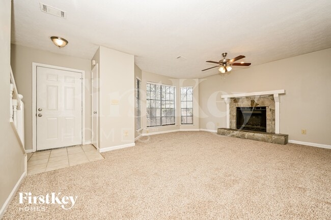 5369 Biffle Ln in Stone Mountain, GA - Building Photo - Building Photo