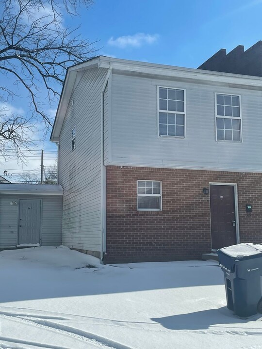 165 Wittland Ln in Lexington, KY - Building Photo