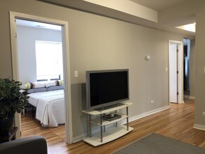 4817 N Christiana Ave, Unit 3E in Chicago, IL - Foto de edificio - Building Photo