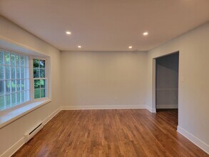 10617 Good Spring Ave in Great Falls, VA - Building Photo - Building Photo
