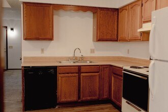 3227 S Illinois St-Unit -Apartment 3 in Wichita, KS - Building Photo - Building Photo