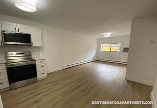 741 E 6th St, Unit 32 in Boston, MA - Building Photo - Building Photo