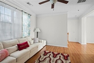 102 Weatherstone Square Dr in Woodstock, GA - Building Photo - Building Photo