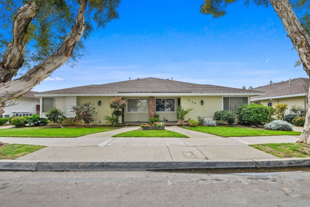 3132 Quartz Ln in Fullerton, CA - Building Photo