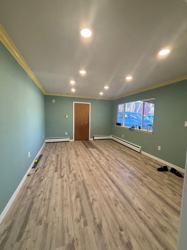 406 C St in Fairbanks, AK - Building Photo - Building Photo