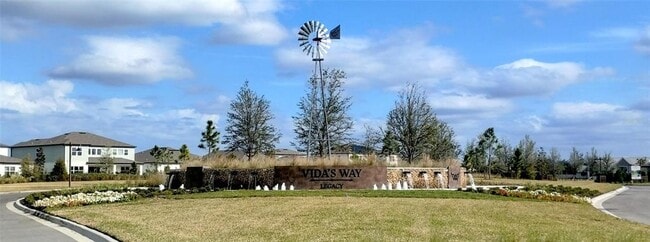 33325 Binding Ties Ln in Wesley Chapel, FL - Building Photo - Building Photo