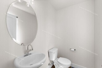 16675 SW Jean Louise Rd in Sherwood, OR - Building Photo - Building Photo