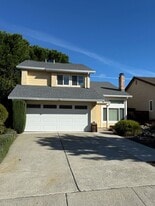290 Riverwood Cir in Martinez, CA - Building Photo