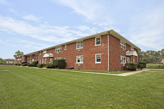 Monmouth Beach Village Apartment Homes in Long Branch, NJ - Building Photo