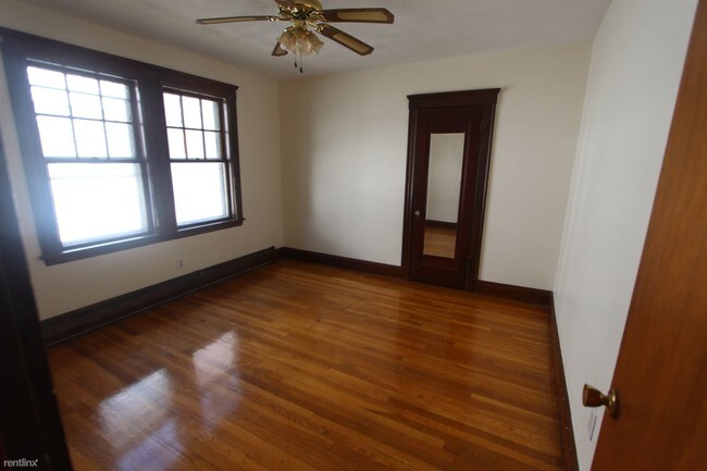 7 Seagrave Rd-Unit -Apt 1 in Cambridge, MA - Building Photo - Building Photo