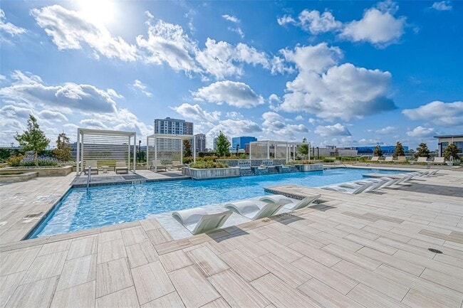 property at 2047 Westcreek Ln