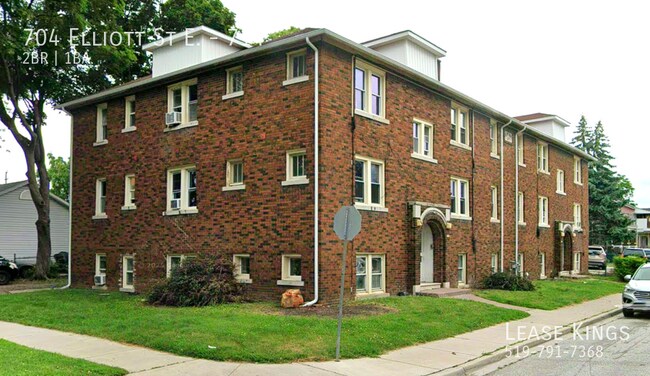704 Elliott St E in Windsor, ON - Building Photo - Building Photo