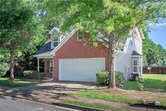 2 Belmont Park Dr in Newnan, GA - Building Photo - Building Photo