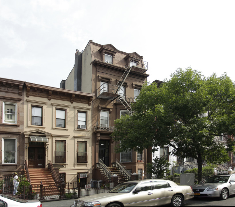 1119 Bergen St in Brooklyn, NY - Building Photo