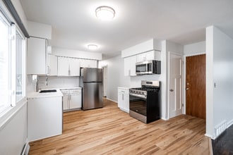 638 S 66th St in Milwaukee, WI - Building Photo - Building Photo