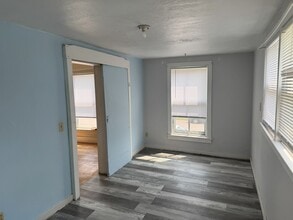 428 Chippewa St in Eau Claire, WI - Foto de edificio - Building Photo