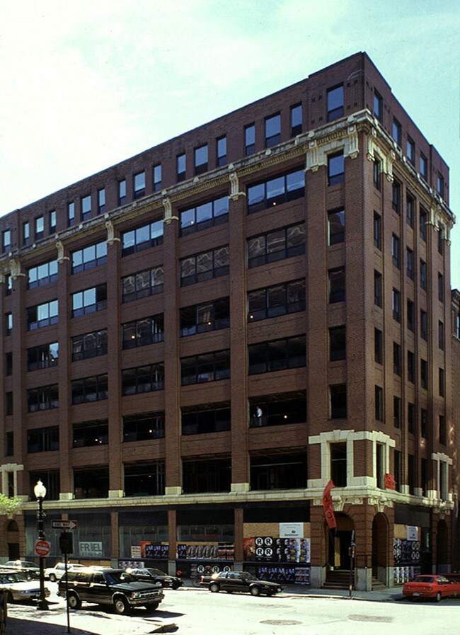 The Beach Street Lofts in Boston, MA - Building Photo - Building Photo