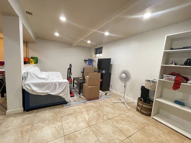 property at 1819 Bogart Ave