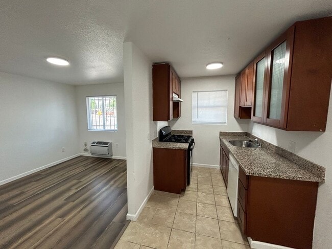 property at 600 Las Palmas Ave