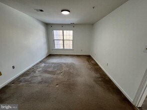 15301 Diamond Cove Terrace in Rockville, MD - Building Photo - Building Photo