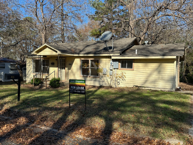property at 816 2nd St