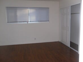 1380 Old Stone Way in San Jose, CA - Foto de edificio - Building Photo