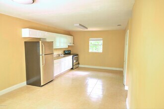 2885 Gilmore St in Jacksonville, FL - Building Photo - Building Photo