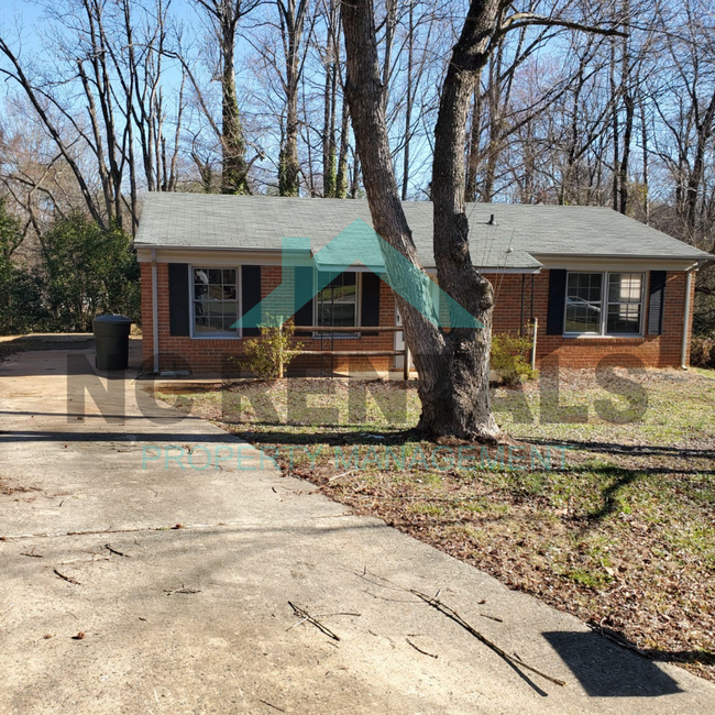 property at 9 Preyer Ct