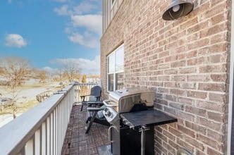 5521 Kentucky Ave in Nashville, TN - Foto de edificio - Building Photo