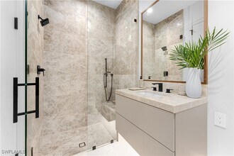 1100 Sandpiper St in Naples, FL - Building Photo - Building Photo