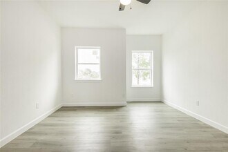 2305 Sakowitz St in Houston, TX - Building Photo - Building Photo