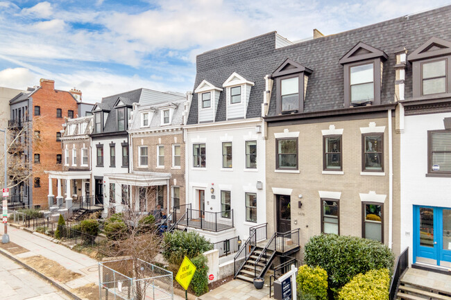 1476 Harvard St NW in Washington, DC - Foto de edificio - Building Photo