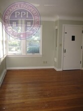 3224-3236-3236 SE Francis St in Portland, OR - Building Photo - Building Photo