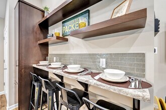 1738 11th Ave in Green Bay, WI - Foto de edificio - Building Photo