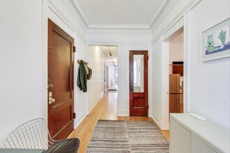 5508 S Hyde Park Blvd in Chicago, IL - Building Photo - Building Photo