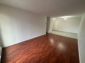 225 Old Carriage Dr in Kitchener, ON - Building Photo