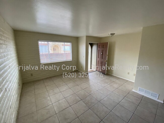 2620 N Winstel Blvd in Tucson, AZ - Building Photo - Building Photo