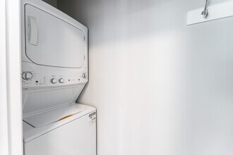 4324 W Addison St in Chicago, IL - Building Photo - Building Photo