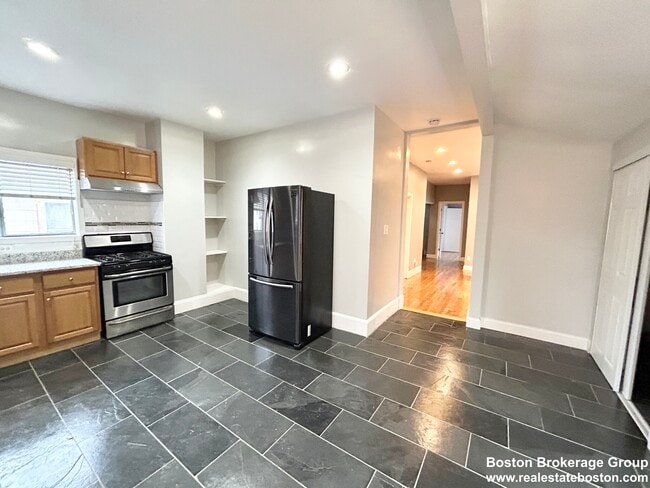 14 Batchelder St photo'