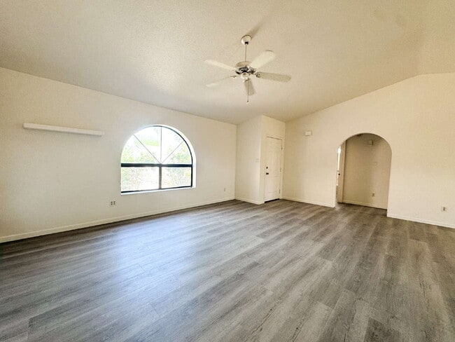 12211 E Paseo Verano in Yuma, AZ - Building Photo - Building Photo