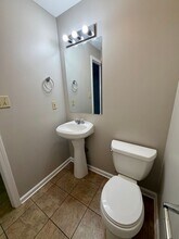 267 Foxworth Dr in Jackson, TN - Foto de edificio - Building Photo