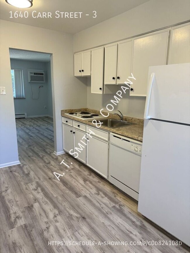 1640 Carr St in Lakewood, CO - Building Photo - Building Photo