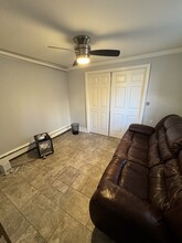 3375 10th St, Unit B in Astoria, NY - Foto de edificio - Building Photo