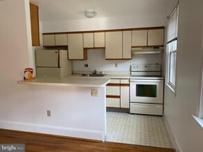 42 Conshohocken State Rd in Bala Cynwyd, PA - Building Photo - Building Photo