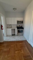 41 Kelly Pky, Unit A2 in Bayonne, NJ - Building Photo
